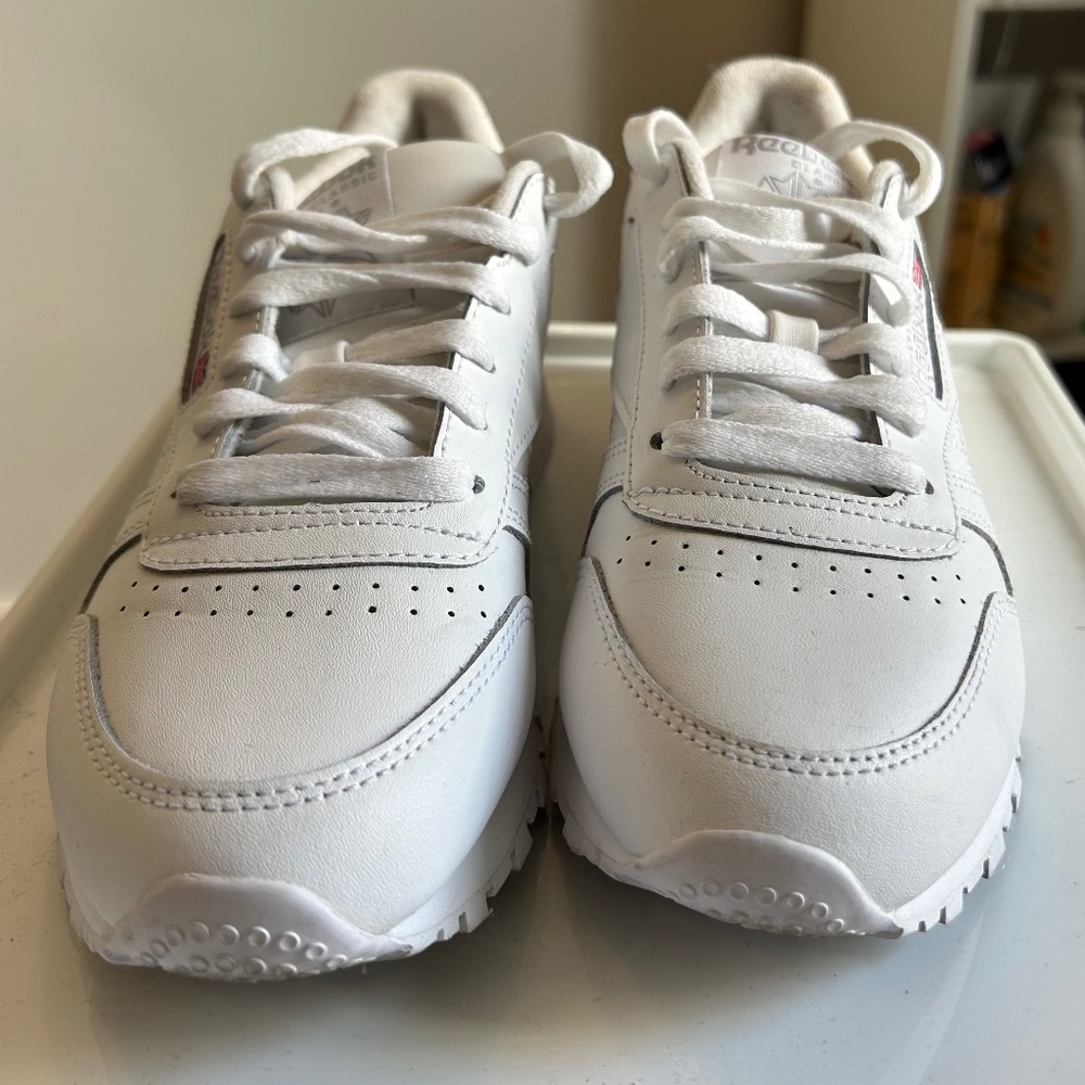 Reebok Classics - Picture 1 of 2